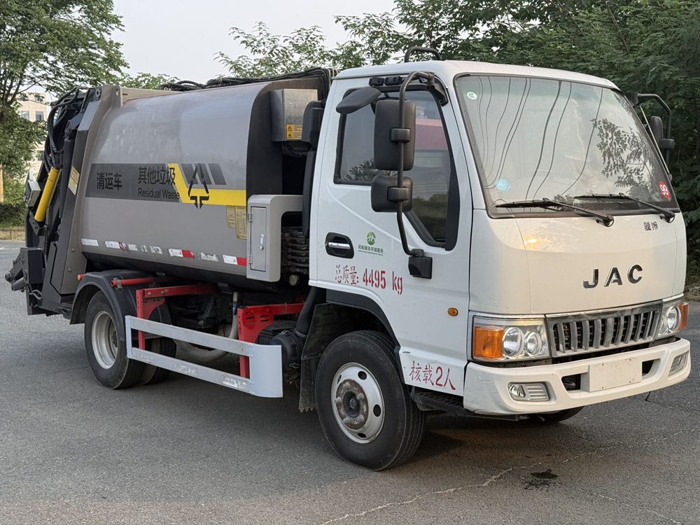 Used Chinese Brand Compressed Garbage Truck A0099 For Sale From China