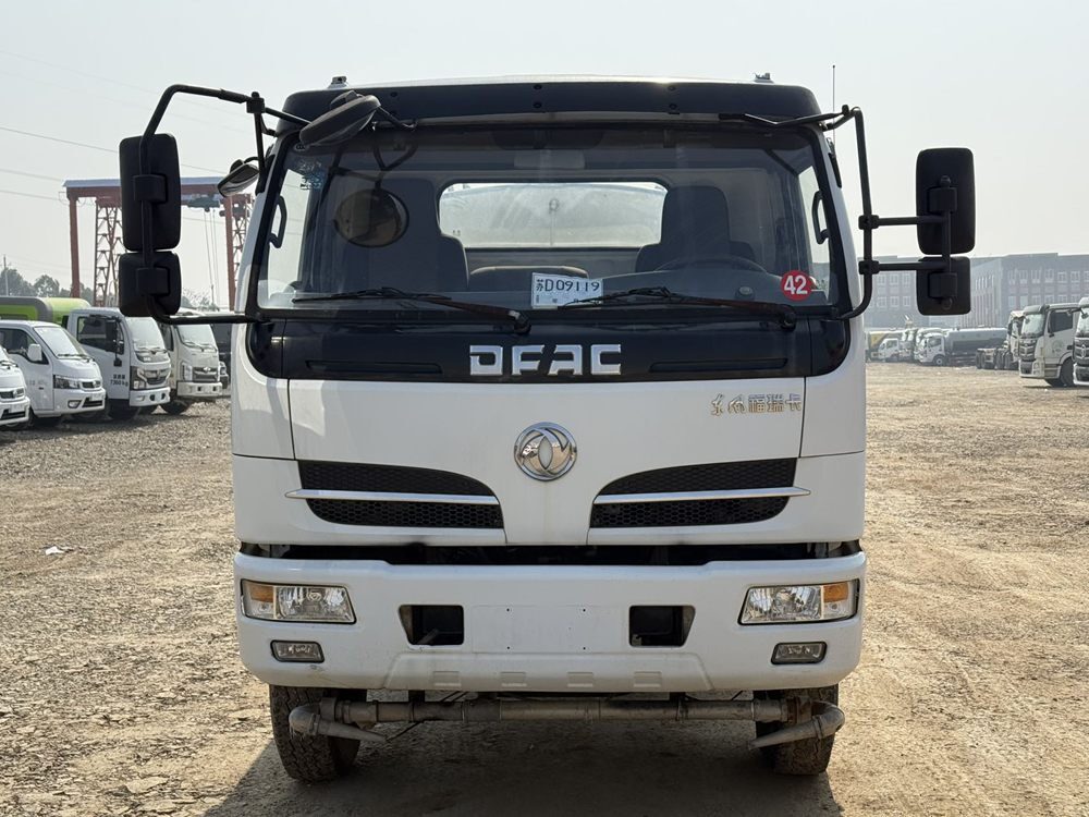Used Dongfeng Sprinkler Truck A0042 For Sale From China