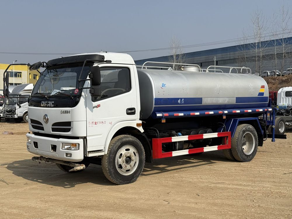 Used Dongfeng Sprinkler Truck A0042 For Sale From China