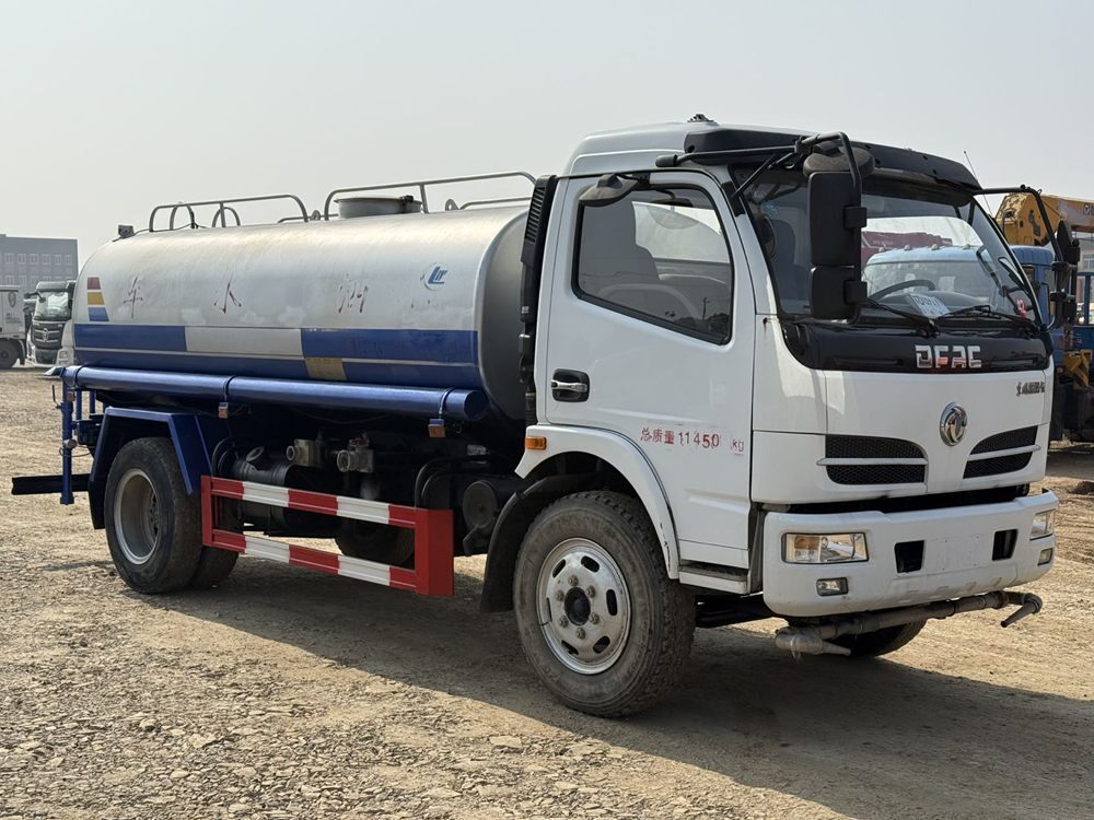 Used Dongfeng Sprinkler Truck A0042 For Sale From China