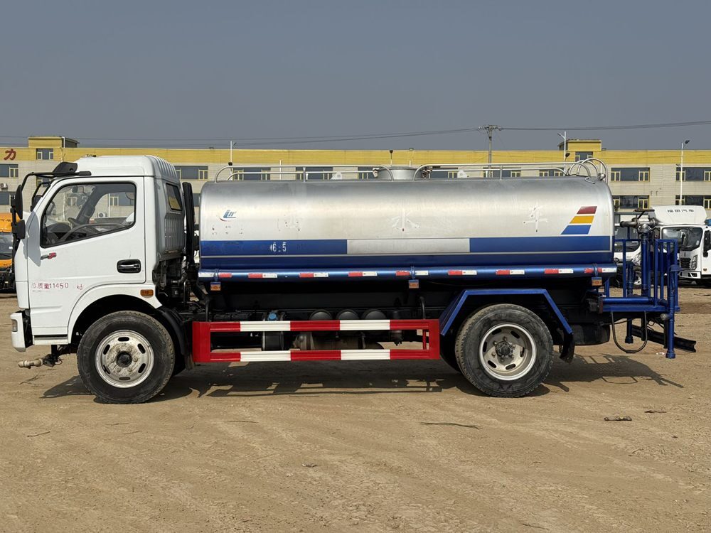 Used Dongfeng Sprinkler Truck A0042 For Sale From China