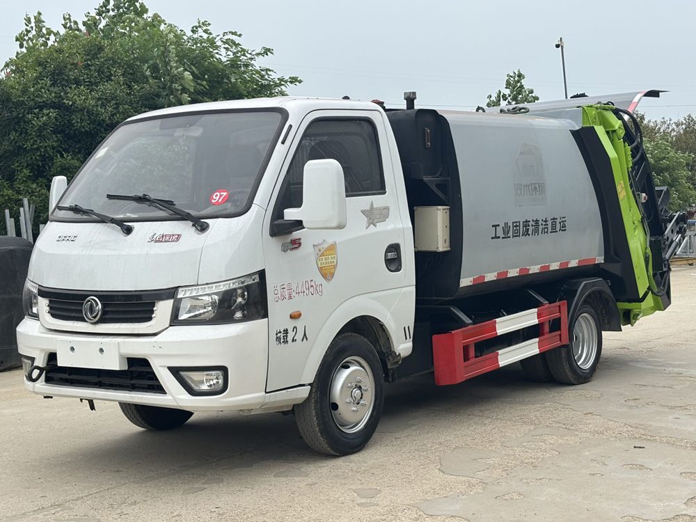 Used Dongfeng Compressed Garbage Truck A0097 For Sale From China