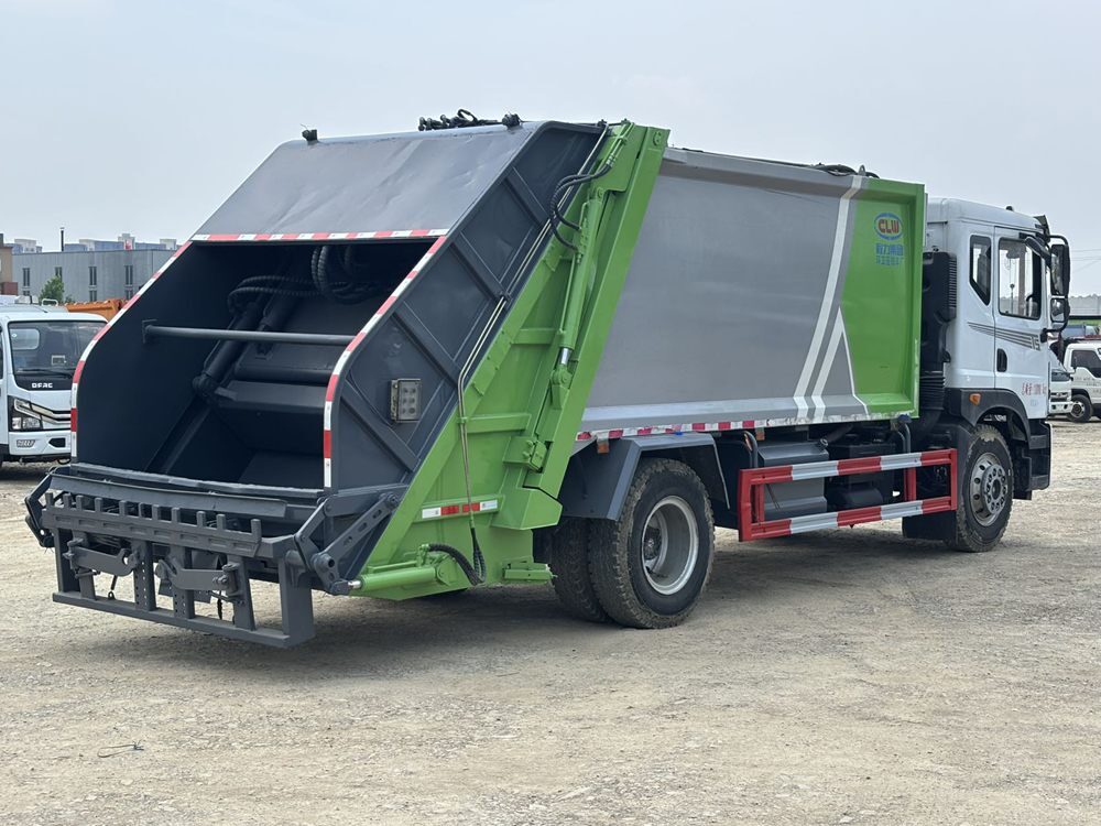 Used Dongfeng Compressed Garbage Truck A0102 For Sale From China