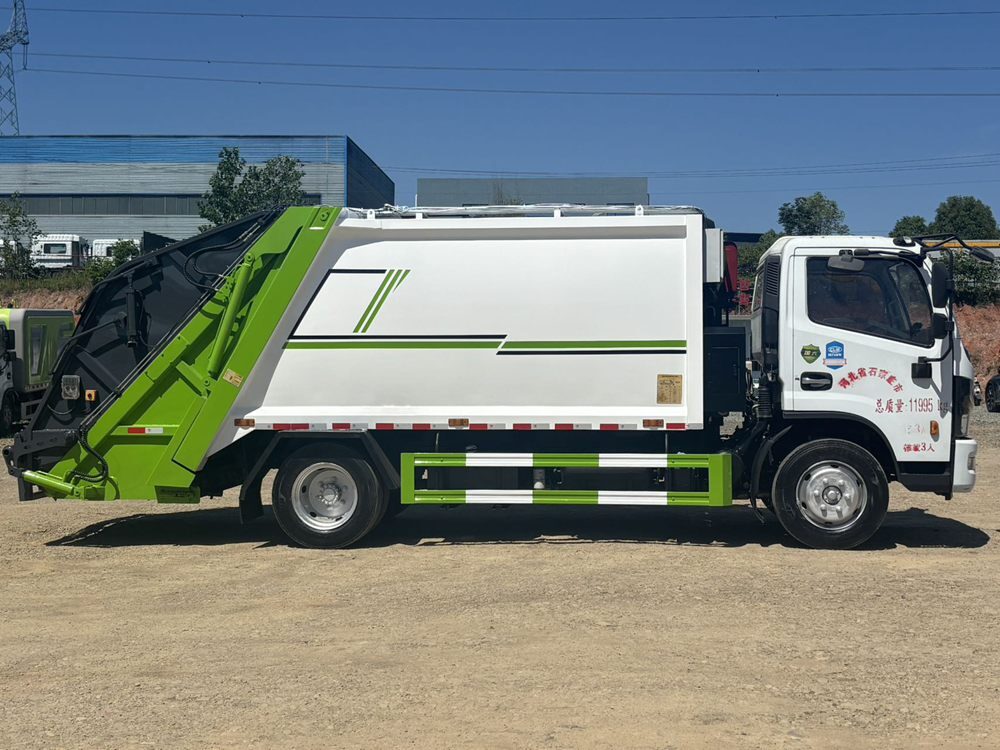 Used Dongfeng Compressed Garbage Truck A0107 For Sale From China