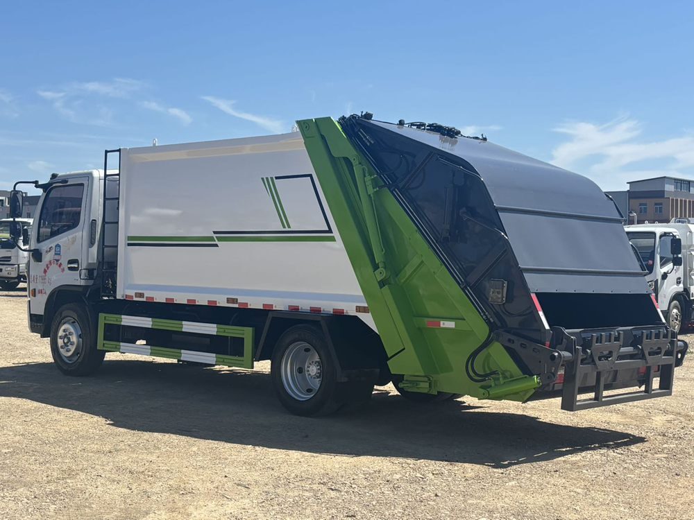 Used Dongfeng Compressed Garbage Truck A0107 For Sale From China