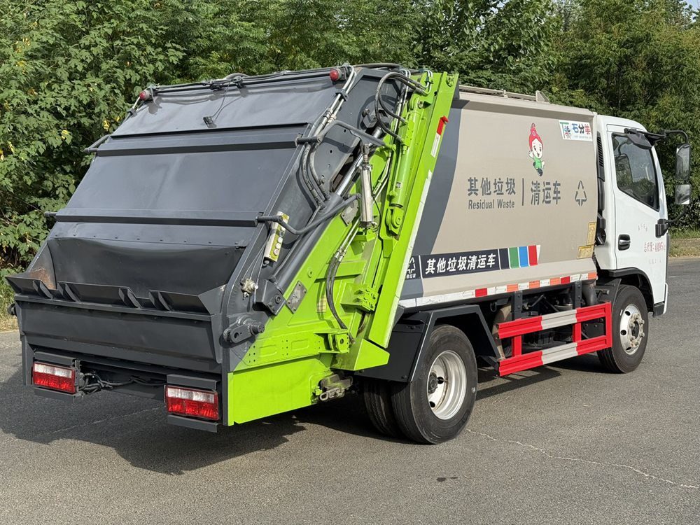 Used Dongfeng Compressed Garbage Truck A0117 For Sale From China