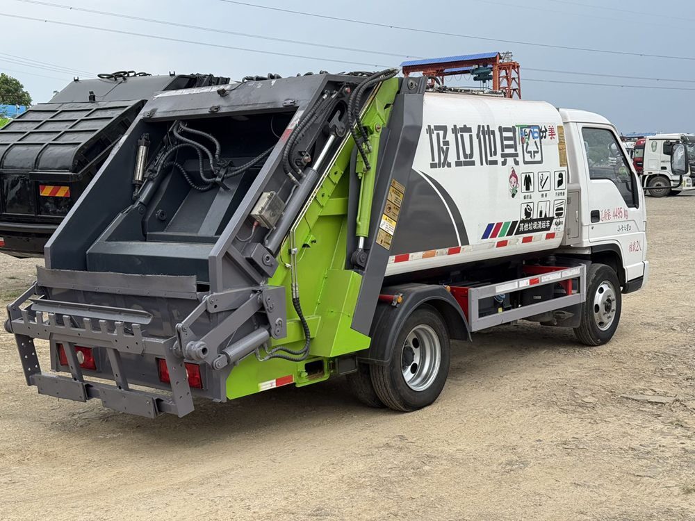 Used Foton Compressed Garbage Truck A0120 For Sale From China